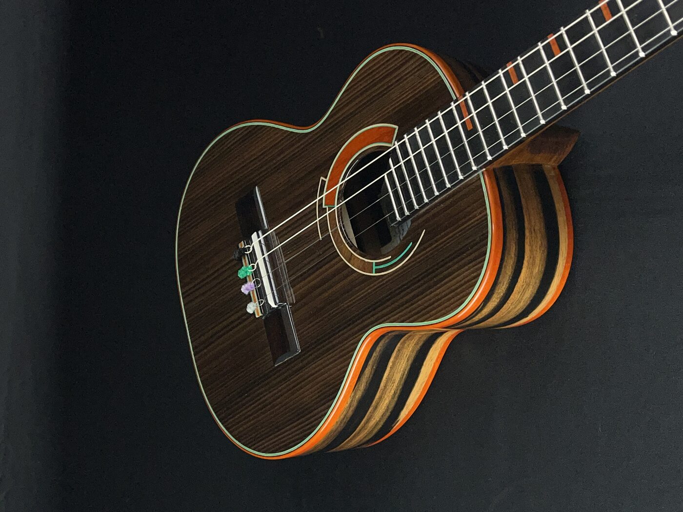 Ébano Exótico com Sinker Redwood — tampo e roseta